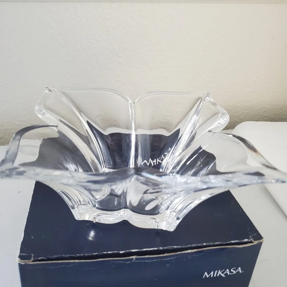 Mikasa Florale Lead Crystal 7 Inch Candy Dish VT215-210 Czech Republic with Box